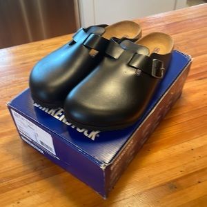 Brand New Birkenstock Boston black leather clogs. Size 41 / M 8.0 / W 10.0